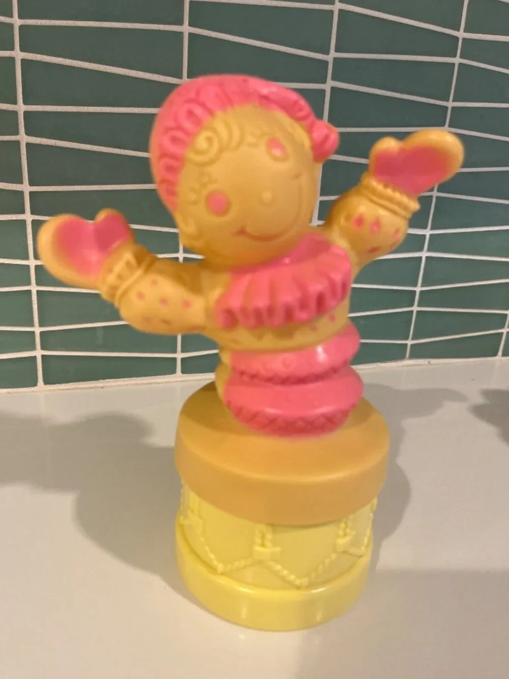 Avon Baby Cream In Vintage Clown-Themed Yellow & Pink 4 Oz Container Unused Coll